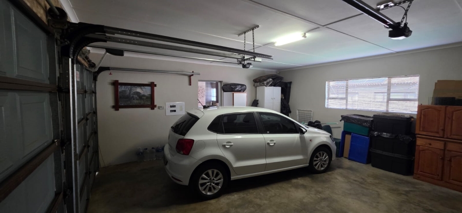 3 Bedroom Property for Sale in Grimbeeck Park North West